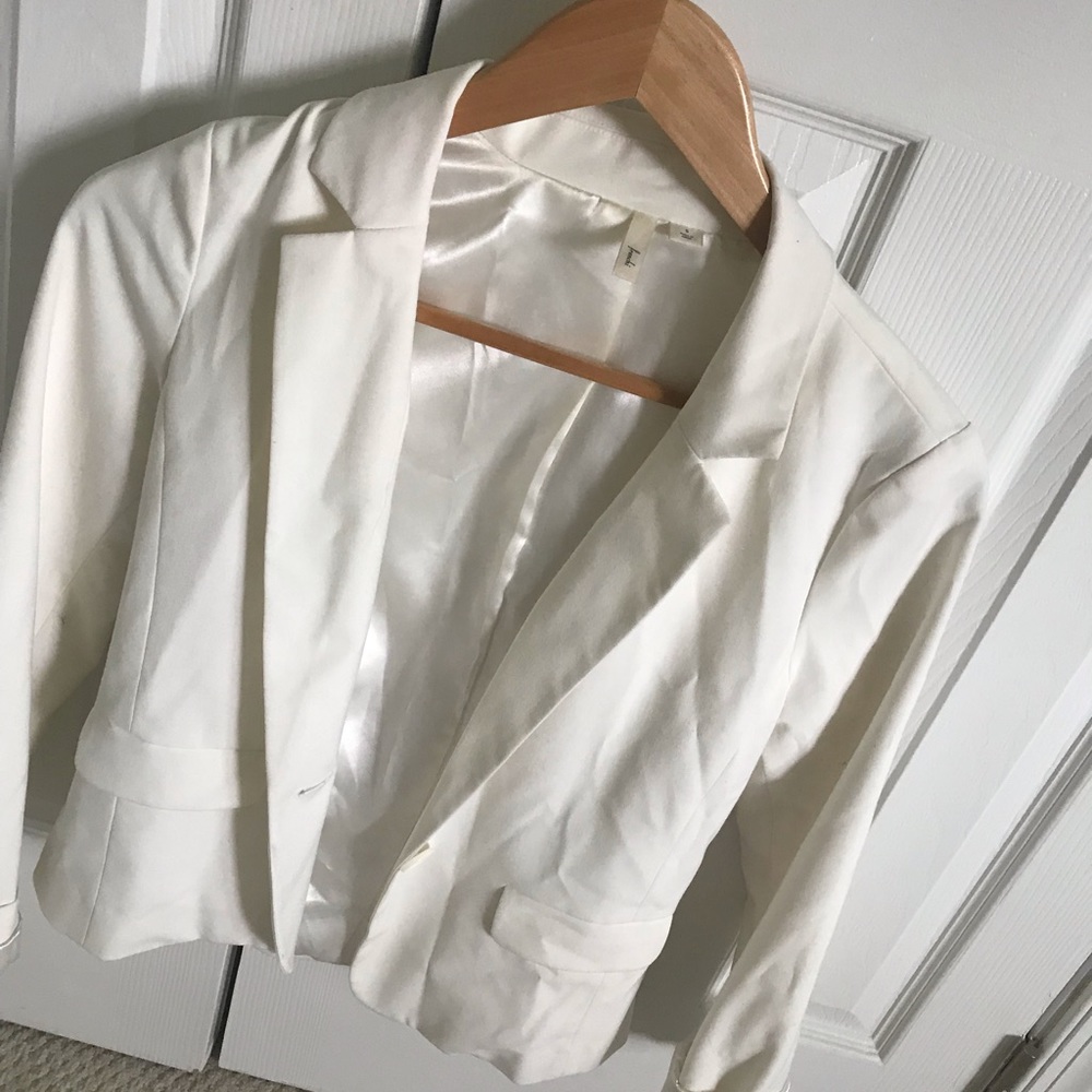Stylist while blazer - Picture 3 of 6